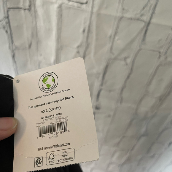 Way to Celebrate! Men’s Halloween Top - Picture 5 of 5